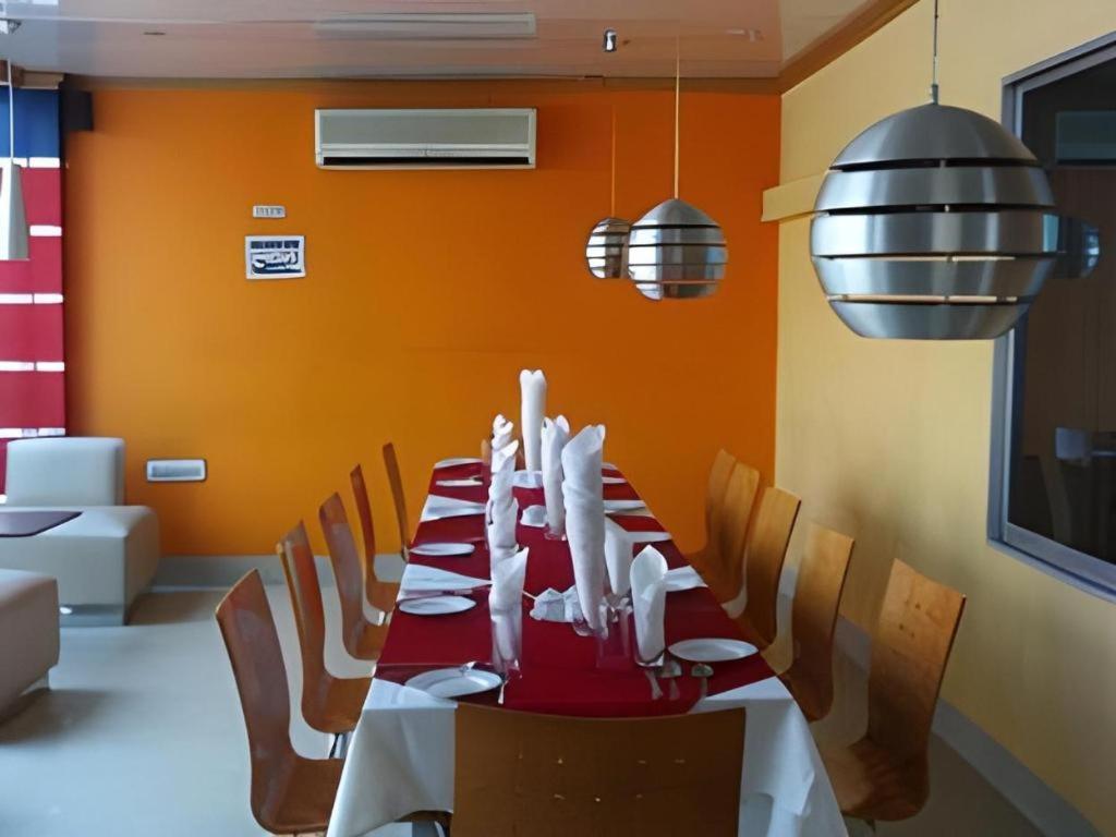 Hotel Castle Salam Khulna Exterior photo