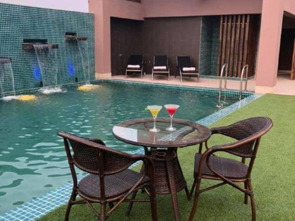 Hotel Castle Salam Khulna Exterior photo